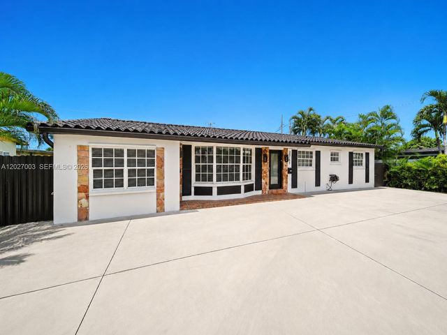 2761 SW 92nd Place, Miami, FL 33165