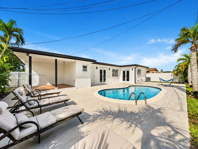 2761 SW 92nd Place, Miami, FL 33165
