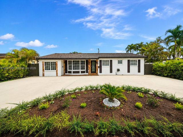 2761 SW 92nd Place, Miami, FL 33165