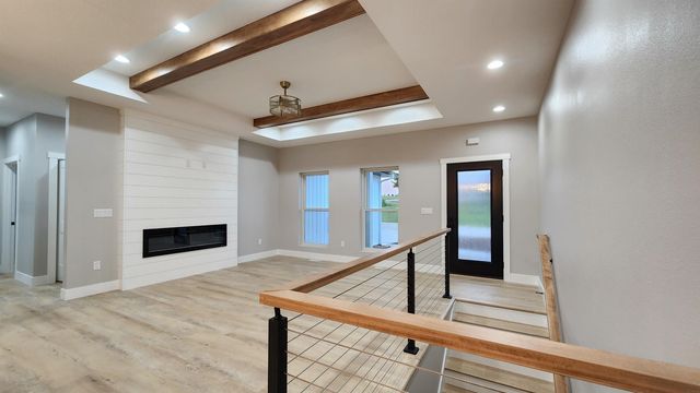 101 Pine Ridge Road, New Hartford, IA 50660