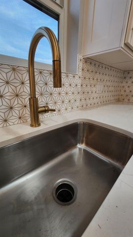 101 Pine Ridge Road, New Hartford, IA 50660