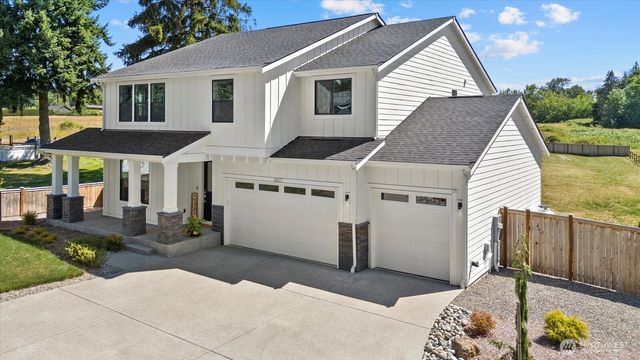 1427 114th Avenue E, Edgewood, WA 98372