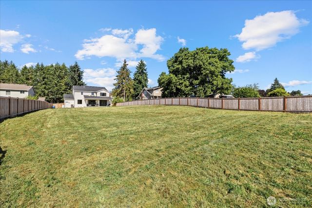 1427 114th Avenue E, Edgewood, WA 98372