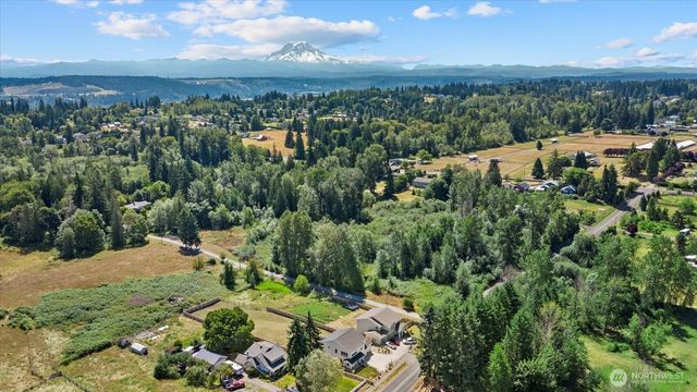 1427 114th Avenue E, Edgewood, WA 98372