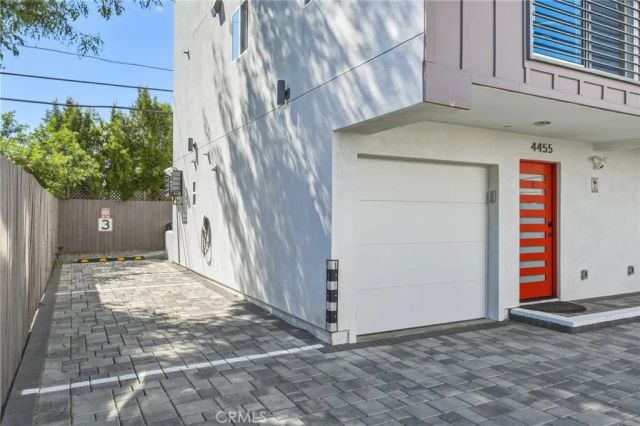4453 Colfax Avenue, Studio City, CA 91602