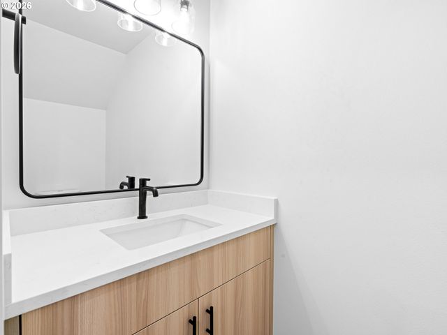 4538 Sw Garden Home Rd, Portland, OR 97219