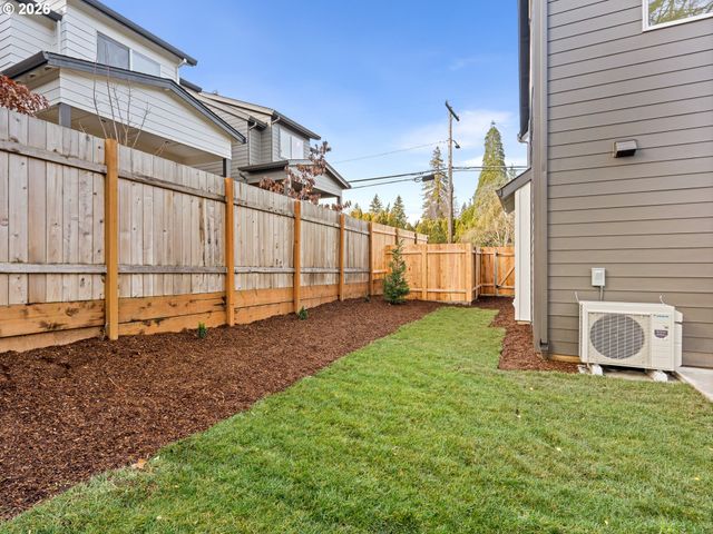 4538 Sw Garden Home Rd, Portland, OR 97219