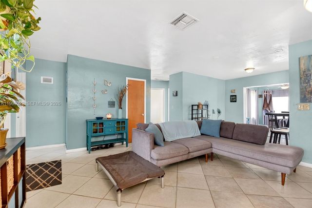 144 NW 9th Ave, Delray Beach, FL 33444