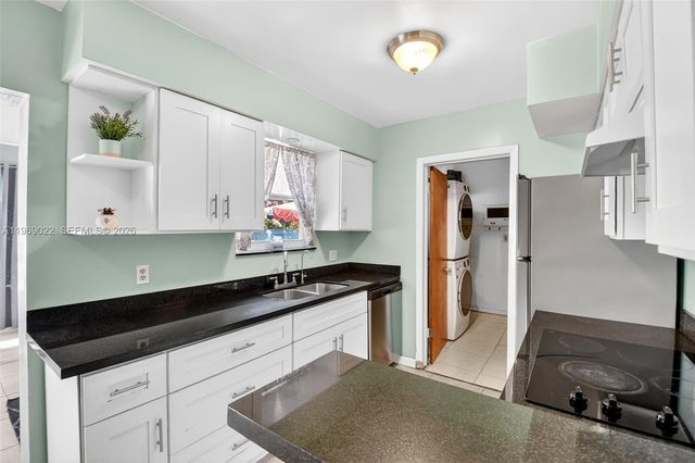 144 NW 9th Ave, Delray Beach, FL 33444