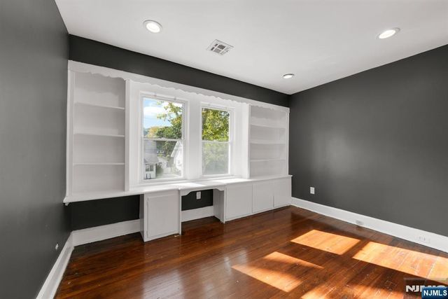 61 Buena Vista Avenue, Hawthorne, NJ 07506