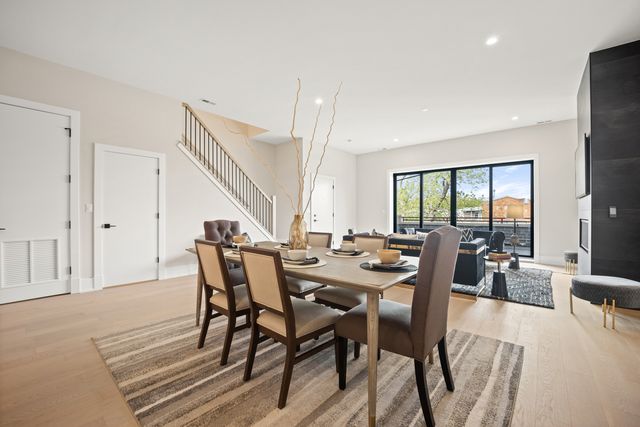 4353 N Richmond Avenue 2N, Chicago, IL 60618