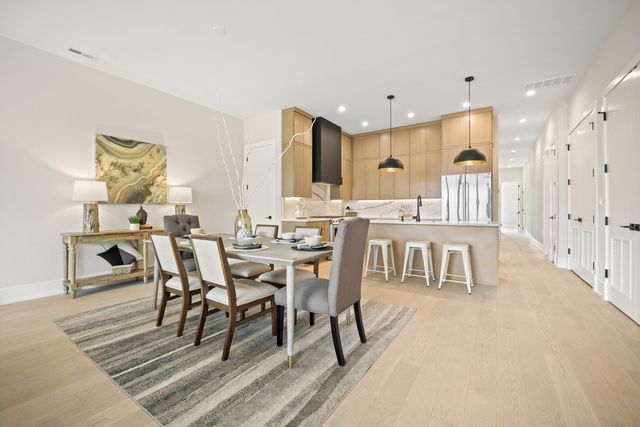 4353 N Richmond Avenue 2N, Chicago, IL 60618