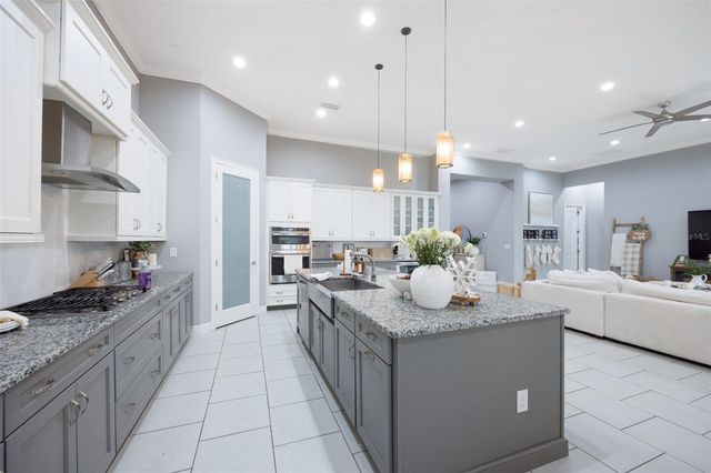 14006 QUARRY LAKE ROAD, Lithia, FL 33547