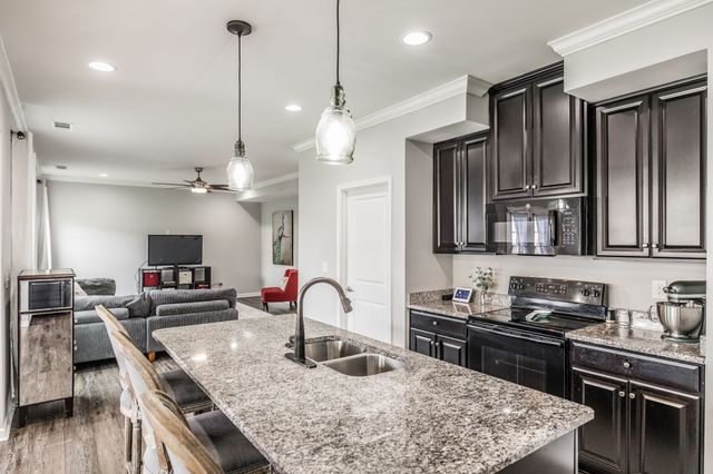 156 Hackney Ln, Gallatin, TN 37066