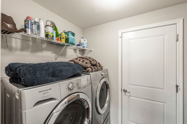 156 Hackney Ln, Gallatin, TN 37066