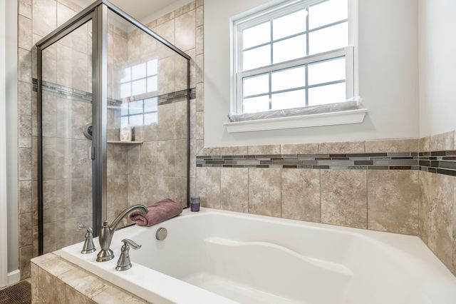 156 Hackney Ln, Gallatin, TN 37066