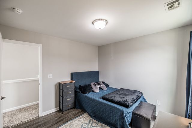 156 Hackney Ln, Gallatin, TN 37066