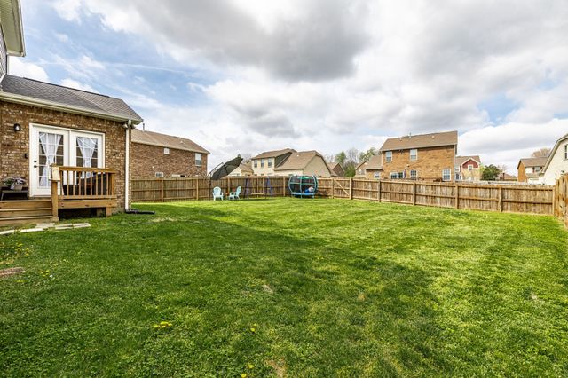 156 Hackney Ln, Gallatin, TN 37066