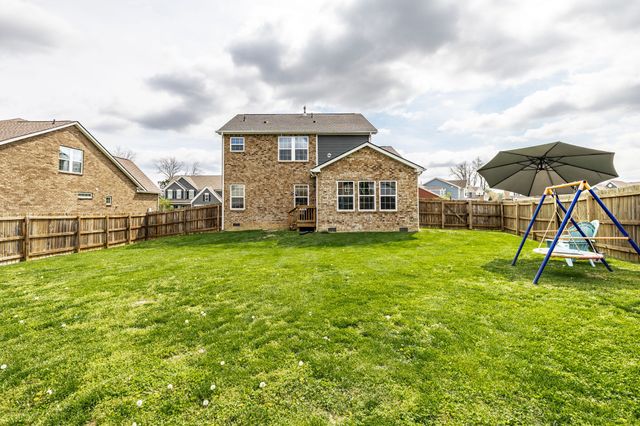 156 Hackney Ln, Gallatin, TN 37066