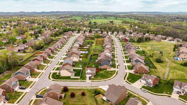 156 Hackney Ln, Gallatin, TN 37066