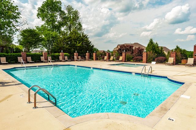 156 Hackney Ln, Gallatin, TN 37066