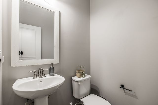 156 Hackney Ln, Gallatin, TN 37066