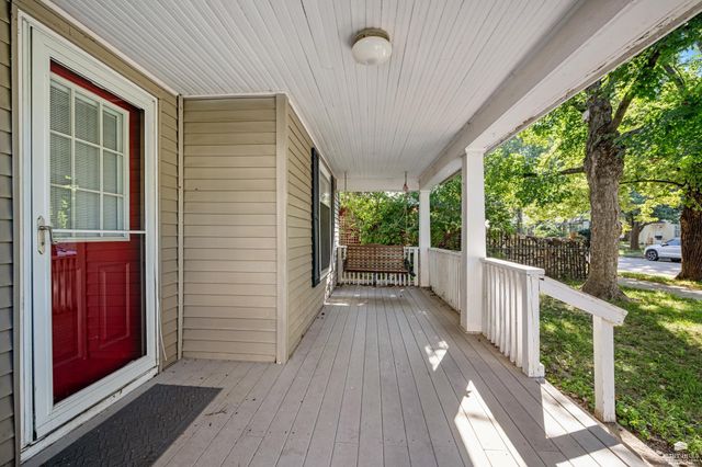 1224 Pierre Street, Manhattan, KS 66502