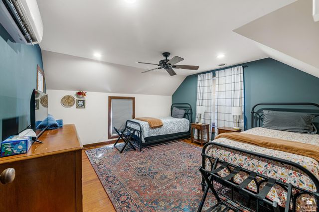 1224 Pierre Street, Manhattan, KS 66502