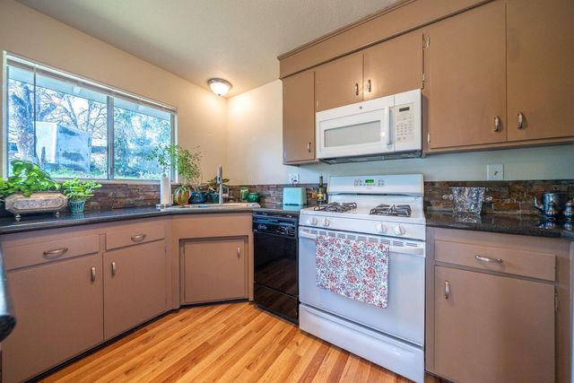 9380 Placer Road, Redding, CA 96001