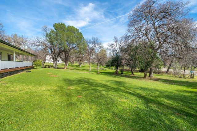 9380 Placer Road, Redding, CA 96001