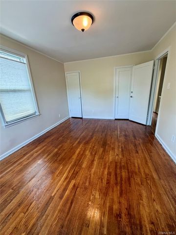 19323 Station Road, Flushing, NY 11358
