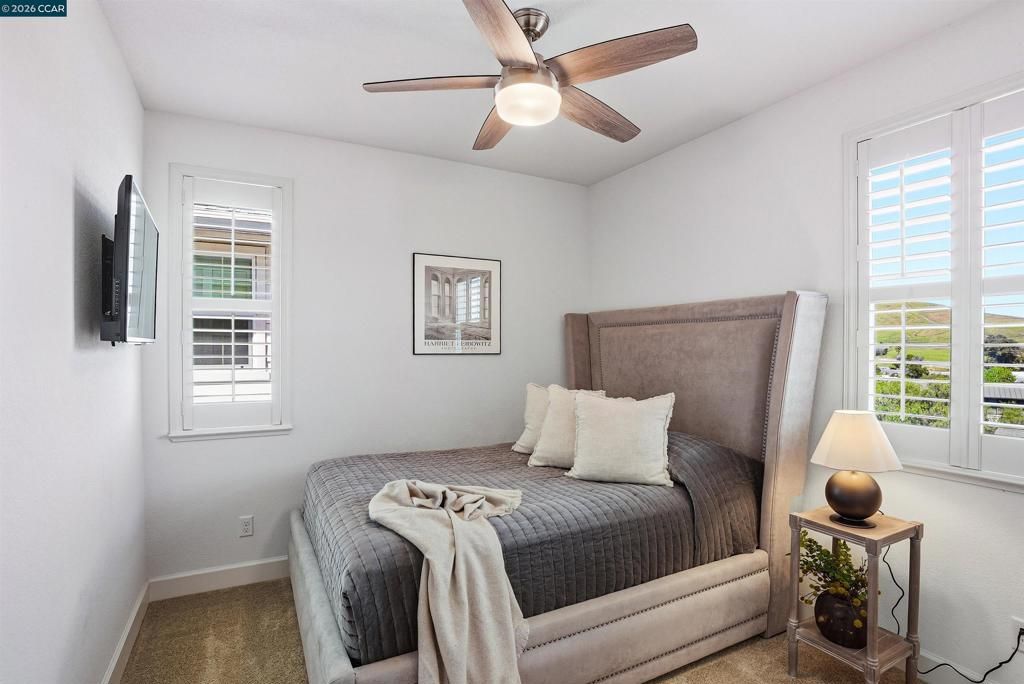 Image 38 of property listing at 527 Falling Star Dr, Martinez, CA 94553