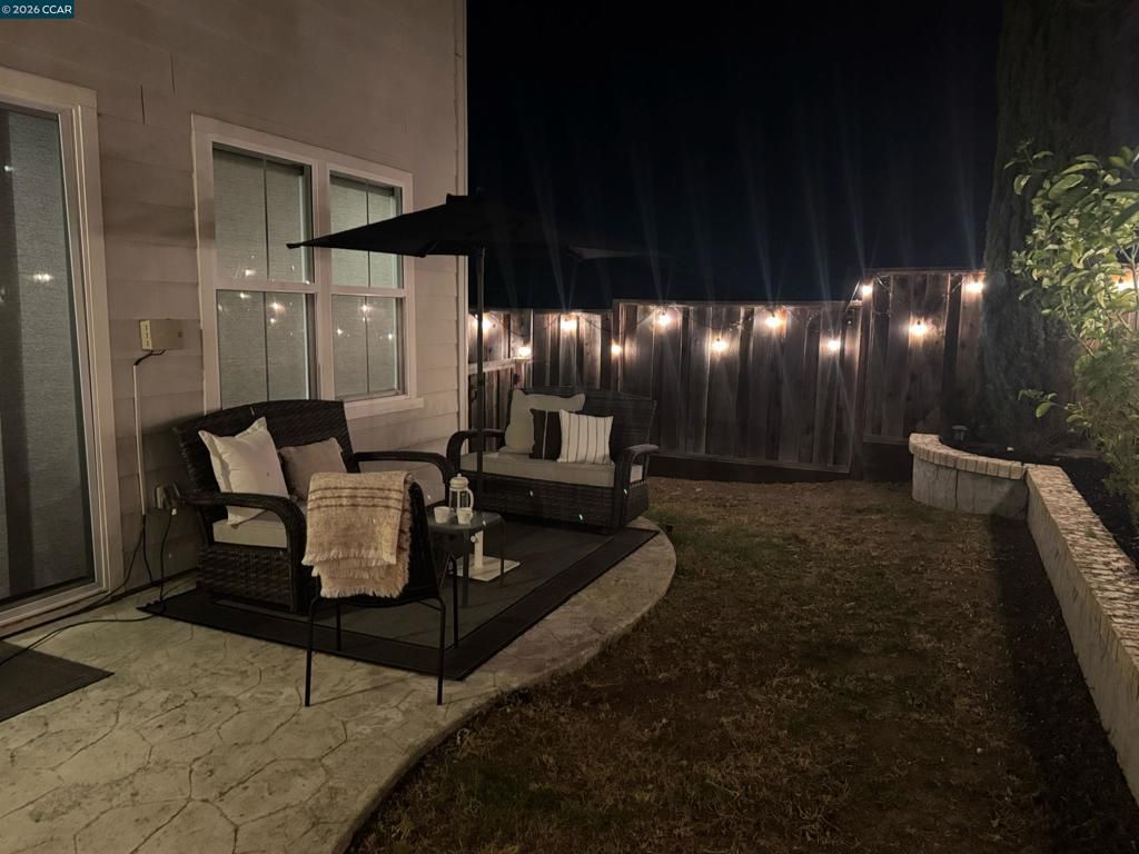 Image 43 of property listing at 527 Falling Star Dr, Martinez, CA 94553