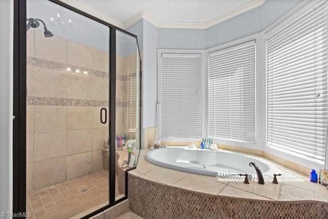 1014 Salem Village Lane, Clemmons, NC 27012