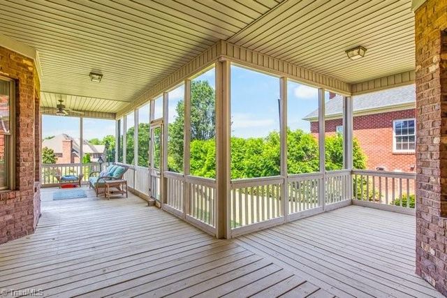 1014 Salem Village Lane, Clemmons, NC 27012