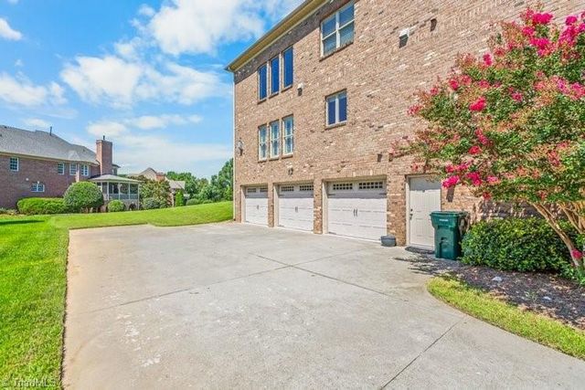 1014 Salem Village Lane, Clemmons, NC 27012