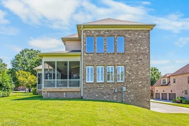 1014 Salem Village Lane, Clemmons, NC 27012