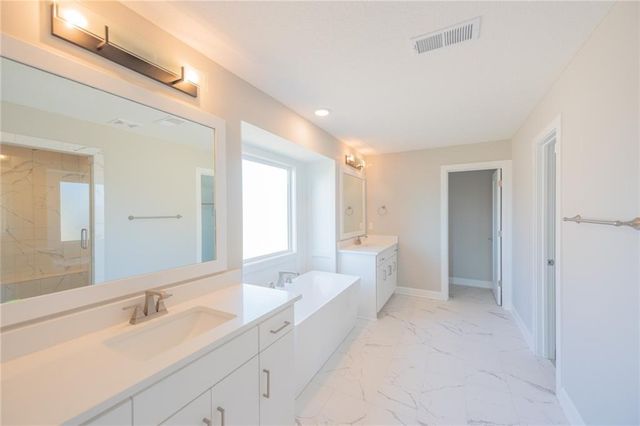 17144 W 164th Terrace, Olathe, KS 66062