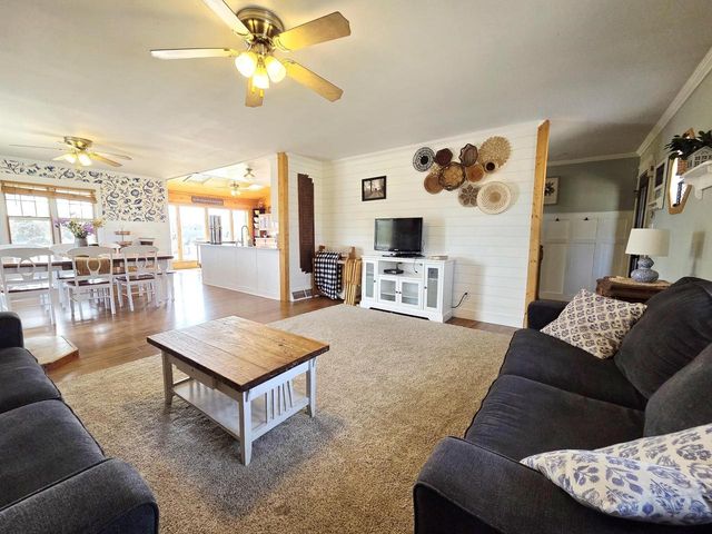 N6769 Donlin Drive, Pardeeville, WI 53954