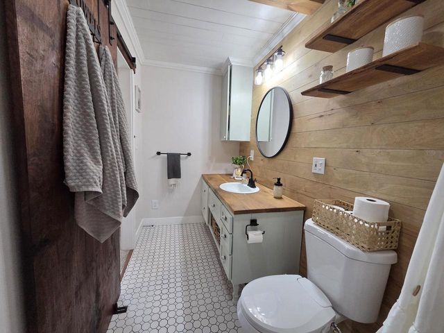 N6769 Donlin Drive, Pardeeville, WI 53954