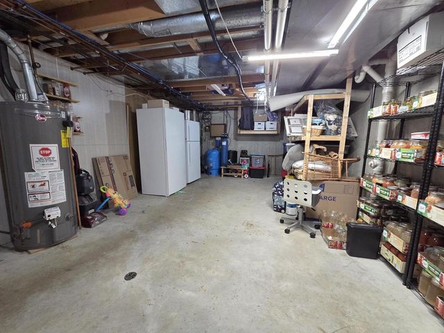 N6769 Donlin Drive, Pardeeville, WI 53954