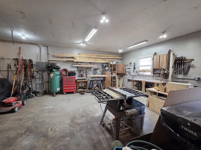 N6769 Donlin Drive, Pardeeville, WI 53954