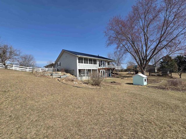 N6769 Donlin Drive, Pardeeville, WI 53954