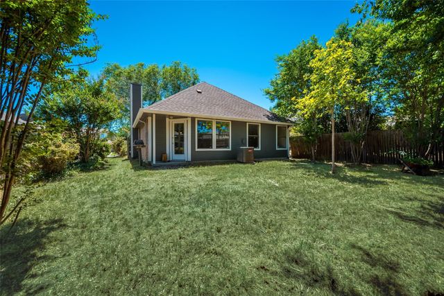 10208 Leatherwood Drive, Fort Worth, TX 76108