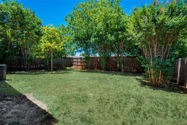 10208 Leatherwood Drive, Fort Worth, TX 76108