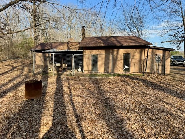 44 Antioch Cove Rd, Springville, TN 38256