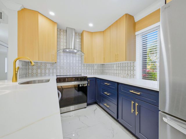 6 Normandy A, Delray Beach, FL 33484