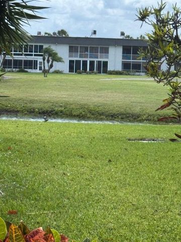 6 Normandy A, Delray Beach, FL 33484