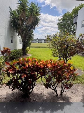6 Normandy A, Delray Beach, FL 33484