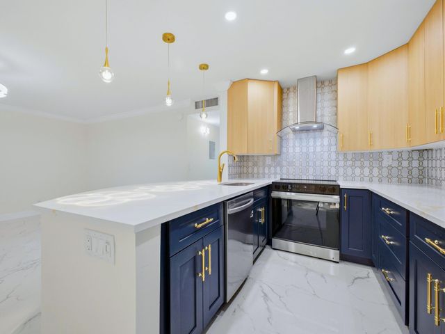 6 Normandy A, Delray Beach, FL 33484
